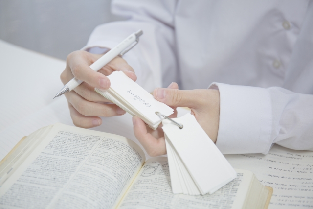 暗記が苦手な受験生を救おう